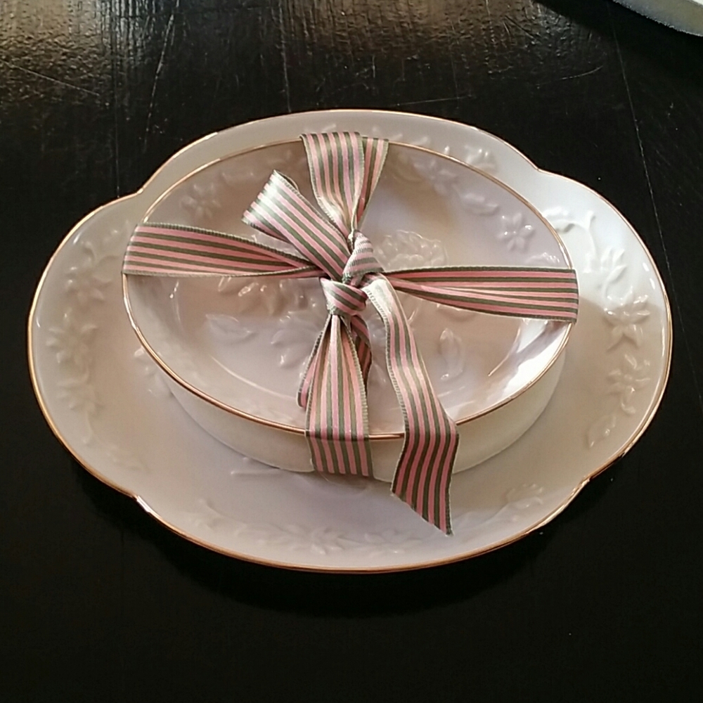 Lenox Carved Vanity Dishes Set of 2